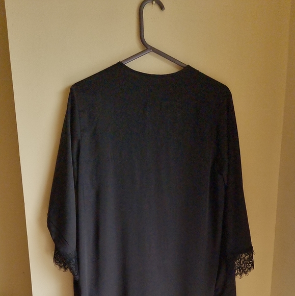 Satin Black colour Nighty US Medium Size. - Picture 3 of 11